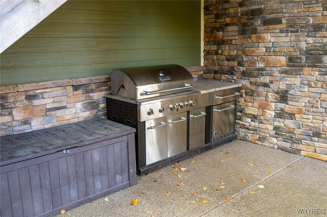 1 Moranda Lane, Mansfield, NY 14731