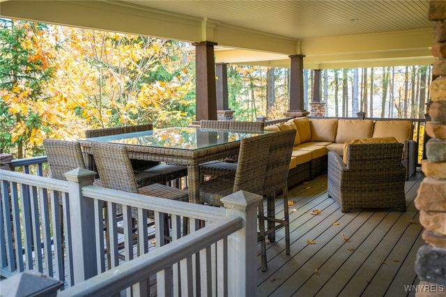 1 Moranda Lane, Mansfield, NY 14731