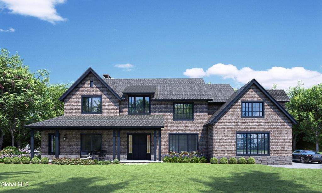 29 Aurora Avenue, Saratoga Springs, NY 12866