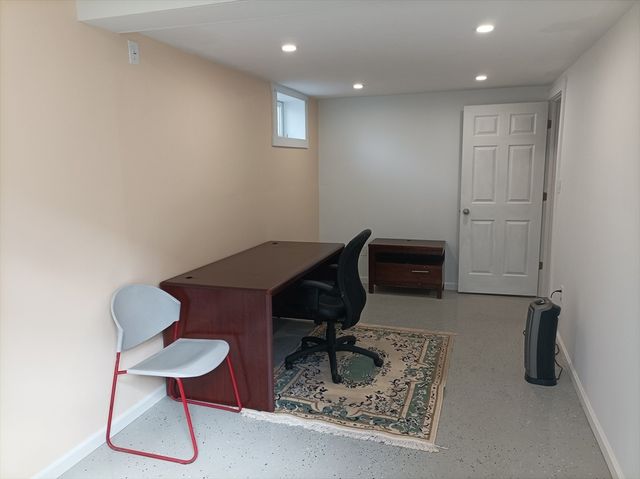 1 Newton Ave, Quincy, MA 02170
