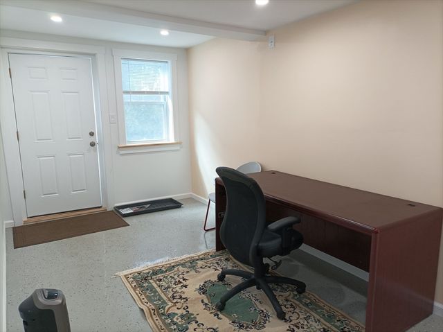 1 Newton Ave, Quincy, MA 02170