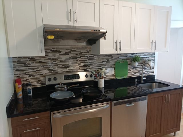 1 Newton Ave, Quincy, MA 02170