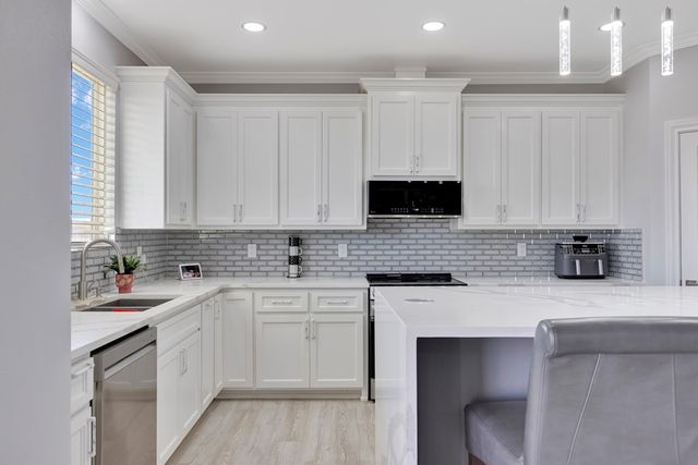 1020 N Navajo Ave, Odessa, TX 79763