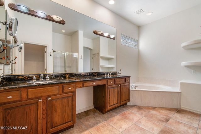 4645 N Black Rock Place, Tucson, AZ 85750