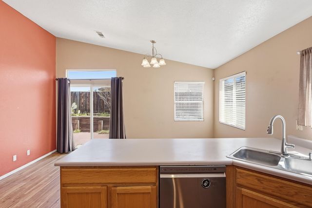 4443 Loren Avenue NW, Albuquerque, NM 87114