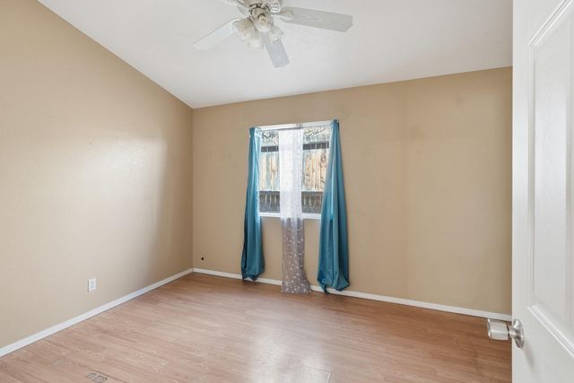 4443 Loren Avenue NW, Albuquerque, NM 87114