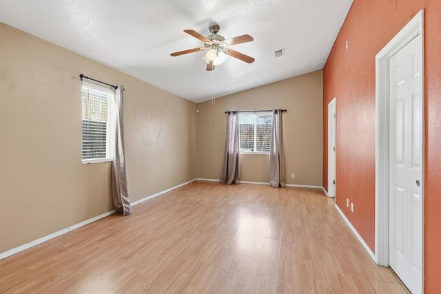 4443 Loren Avenue NW, Albuquerque, NM 87114