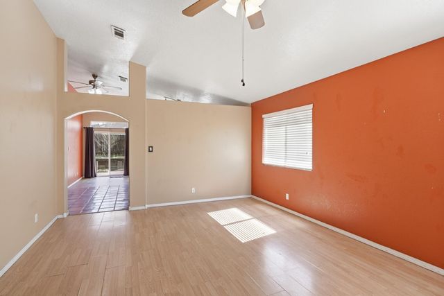 4443 Loren Avenue NW, Albuquerque, NM 87114