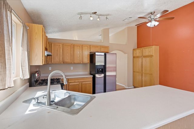 4443 Loren Avenue NW, Albuquerque, NM 87114