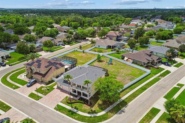 11830 NEWBERRY GROVE LOOP, Riverview, FL 33579