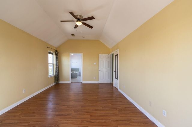 1003 Commodore Drive, Galveston, TX 77554