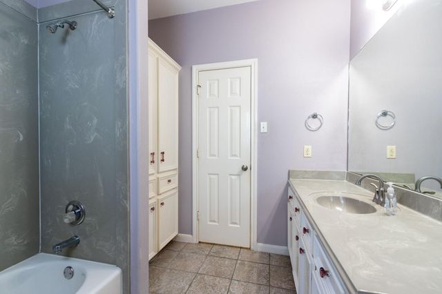 1003 Commodore Drive, Galveston, TX 77554