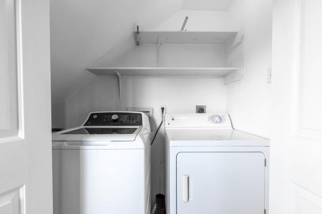 1003 Commodore Drive, Galveston, TX 77554