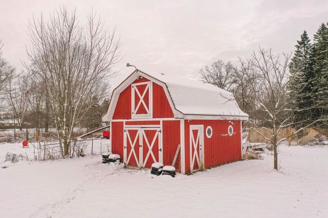 3209 Hospers Street, Grand Blanc, MI 48439