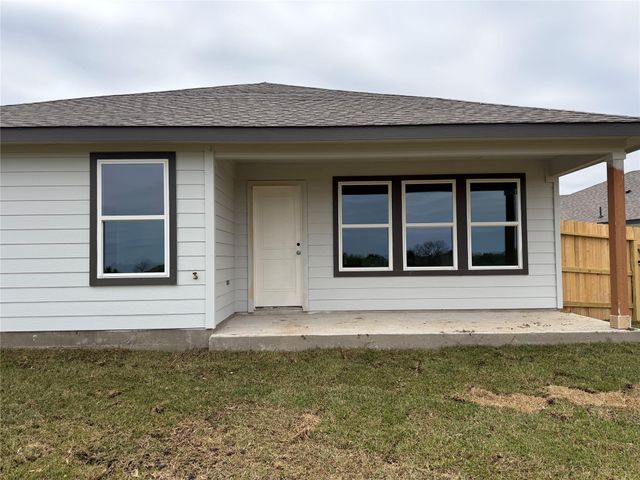 1260 Hickory Grove Street, Brenham, TX 77833