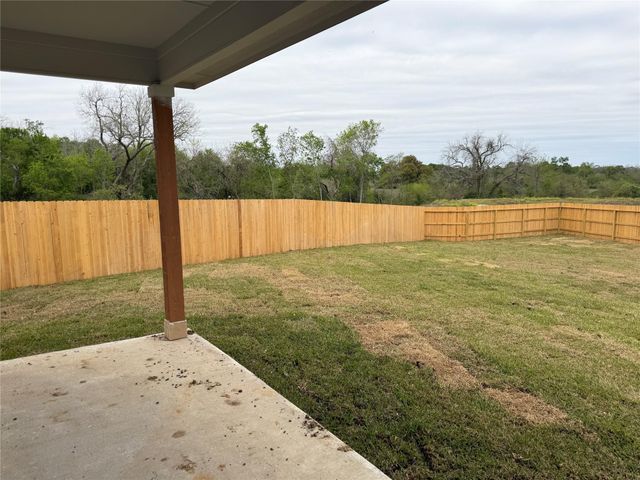 1260 Hickory Grove Street, Brenham, TX 77833