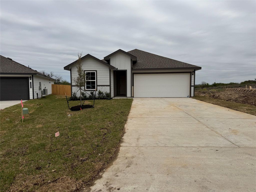 1260 Hickory Grove Street, Brenham, TX 77833