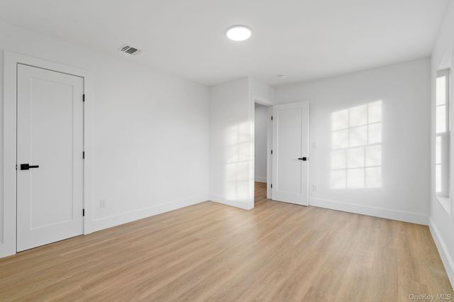 39 Overland Drive, Wallkill, NY 12589