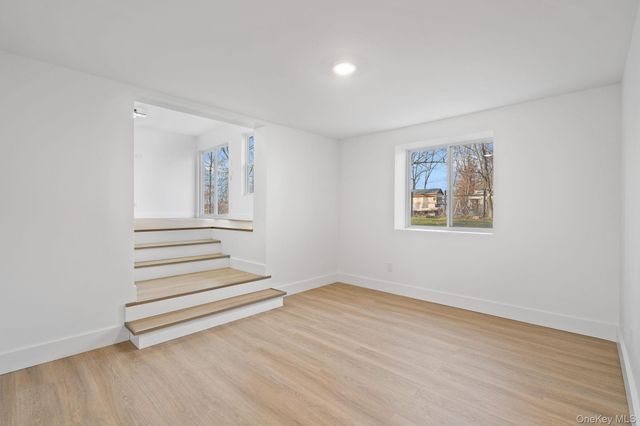 39 Overland Drive, Wallkill, NY 12589