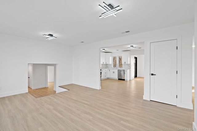 39 Overland Drive, Wallkill, NY 12589