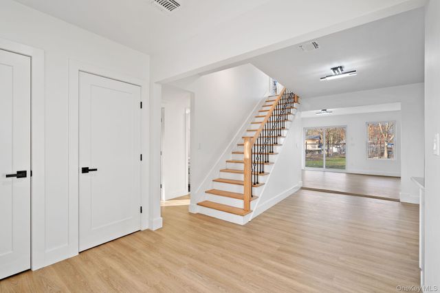 39 Overland Drive, Wallkill, NY 12589