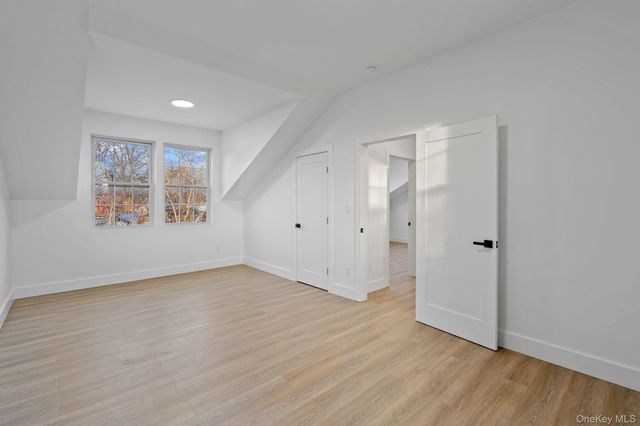 39 Overland Drive, Wallkill, NY 12589