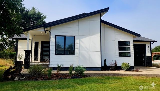 241 Ocean Shores Boulevard SW, Ocean Shores, WA 98569