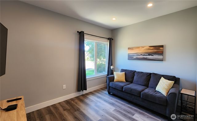 241 Ocean Shores Boulevard SW, Ocean Shores, WA 98569