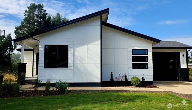 241 Ocean Shores Boulevard SW, Ocean Shores, WA 98569