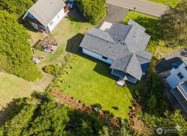 241 Ocean Shores Boulevard SW, Ocean Shores, WA 98569