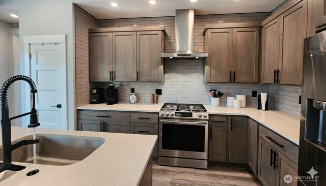 241 Ocean Shores Boulevard SW, Ocean Shores, WA 98569