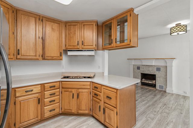 202 S 7th Avenue, Winterset, IA 50273