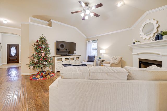 2632 Triangle Leaf Drive, Fort Worth, TX 76244