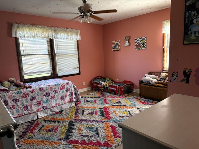 6077 S Division Street, North Judson, IN 46366