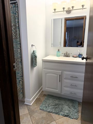 6077 S Division Street, North Judson, IN 46366