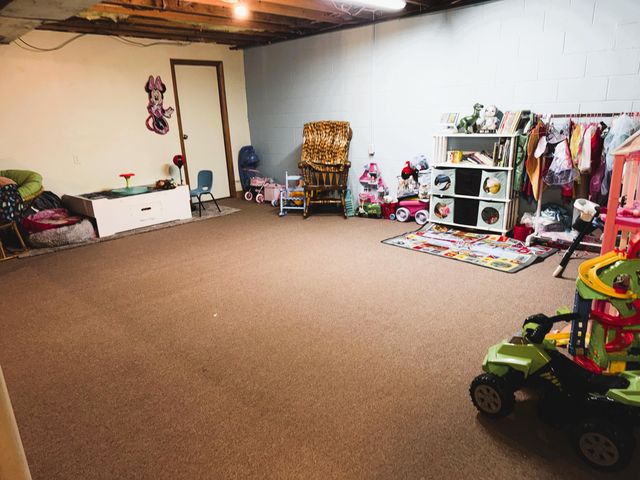 6077 S Division Street, North Judson, IN 46366