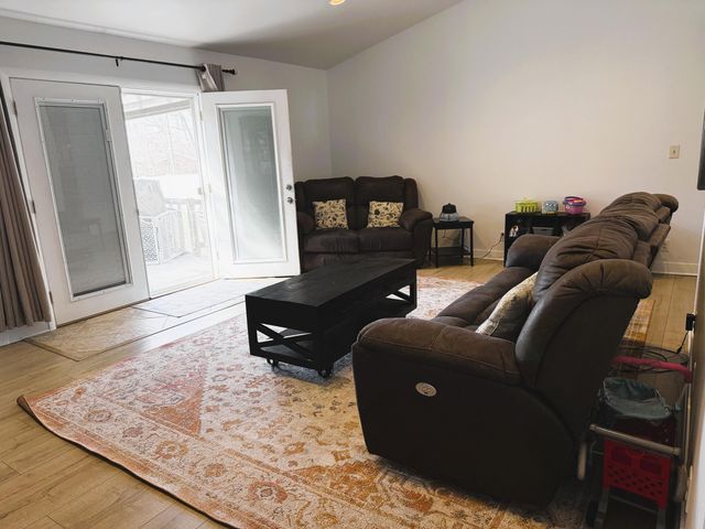 6077 S Division Street, North Judson, IN 46366