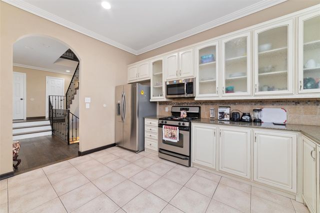 3004 Falls At Fairdale, Houston, TX 77057