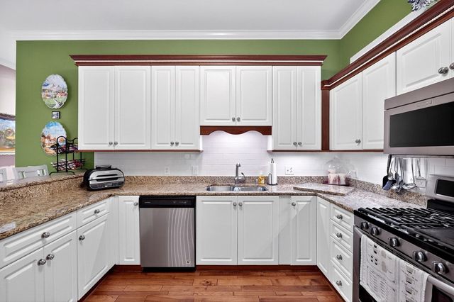 1064 Sugarhill Pl, Cookeville, TN 38501