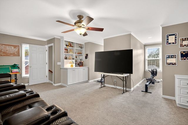 1064 Sugarhill Pl, Cookeville, TN 38501