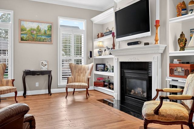 1064 Sugarhill Pl, Cookeville, TN 38501