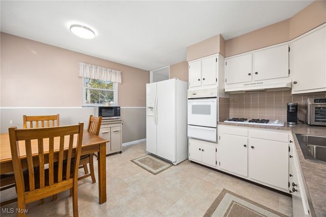 442 Celia Avenue, Akron, OH 44312