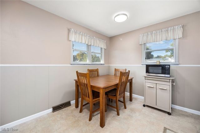 442 Celia Avenue, Akron, OH 44312