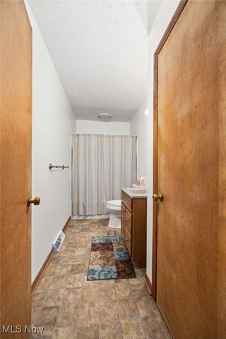 442 Celia Avenue, Akron, OH 44312