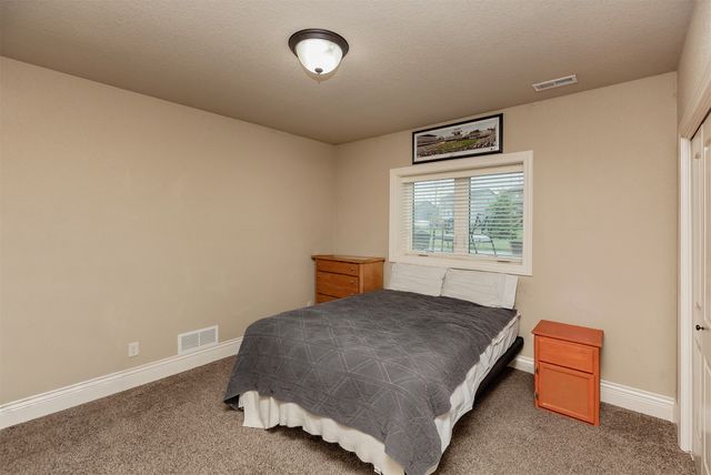 1308 NE 47th Street, Ankeny, IA 50021