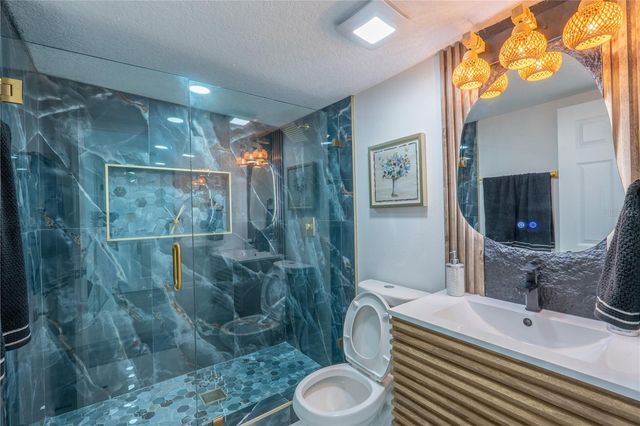 3925 W NORFOLK STREET, Tampa, FL 33614
