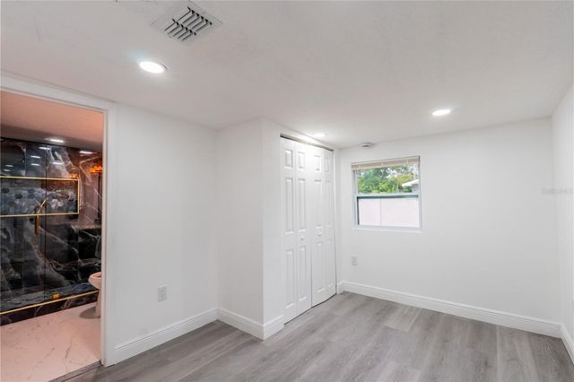 3925 W NORFOLK STREET, Tampa, FL 33614