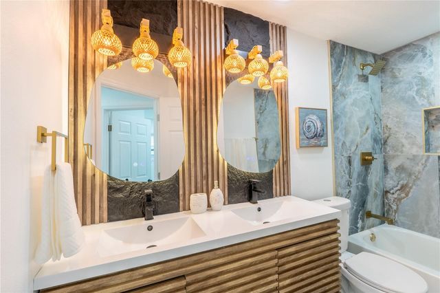 3925 W NORFOLK STREET, Tampa, FL 33614