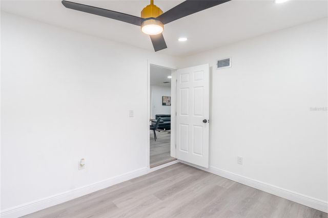 3925 W NORFOLK STREET, Tampa, FL 33614