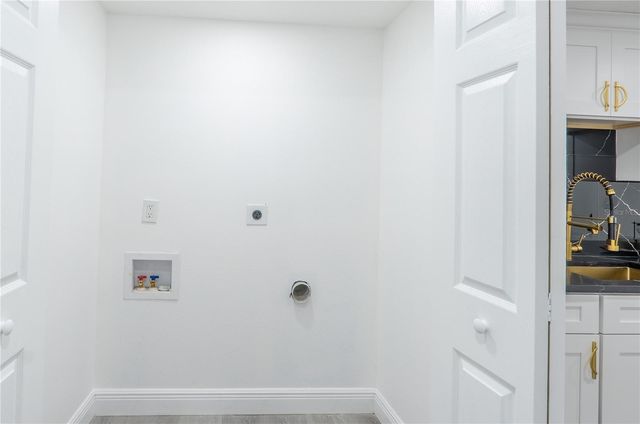 3925 W NORFOLK STREET, Tampa, FL 33614